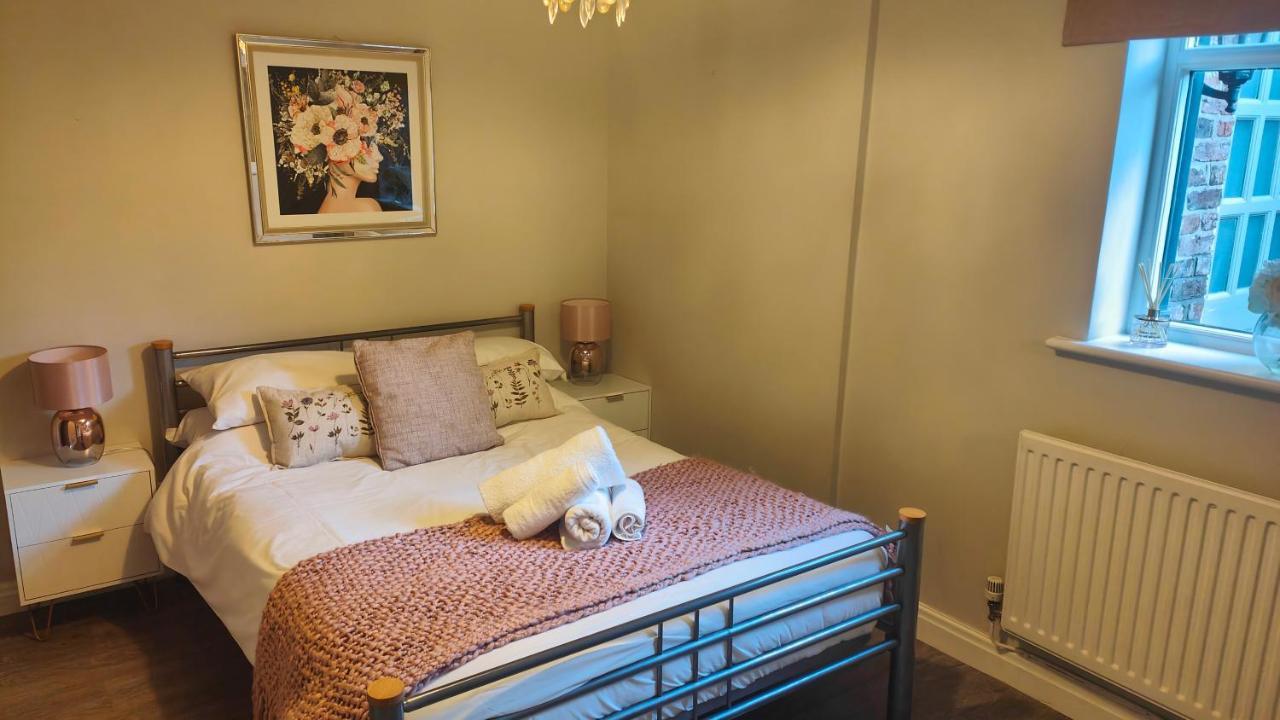 Chester City Apartments - With Free Parking Exterior photo